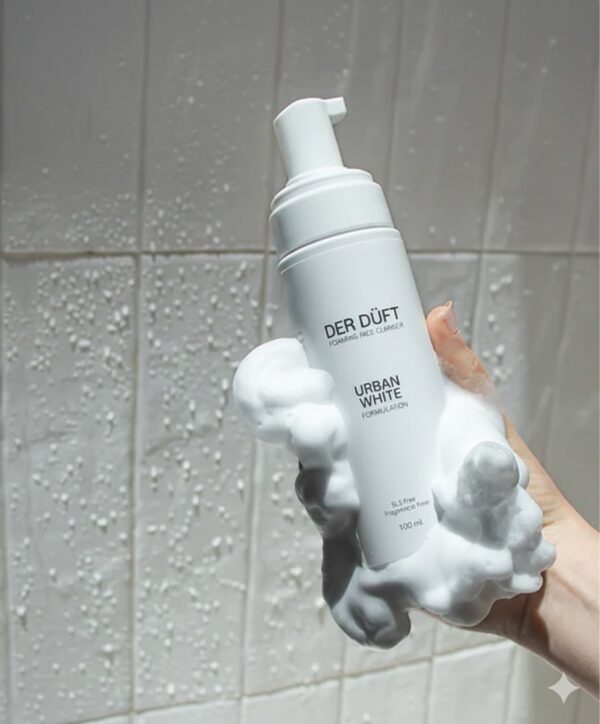 DER DUFT - Urban White Foaming Face Cleanser
